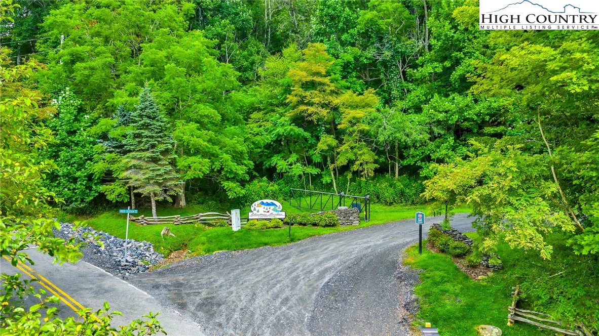 Image number 20 for the current listing