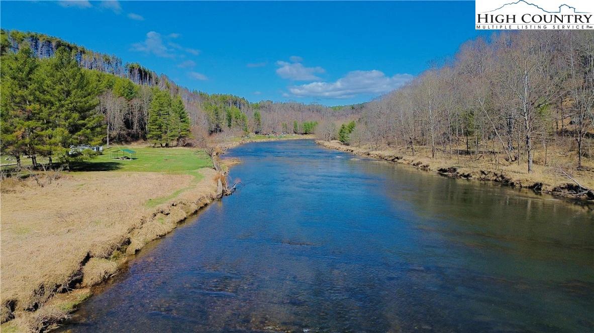 Image number 3 for the current listing