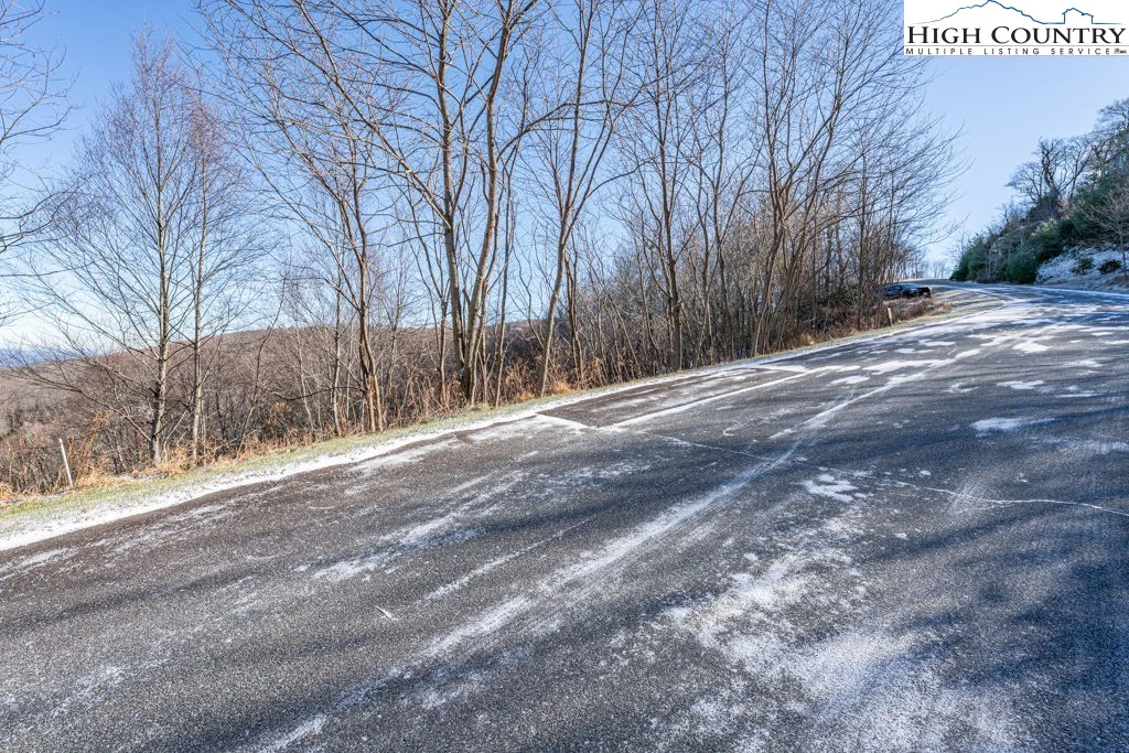 Image number 7 for the current listing