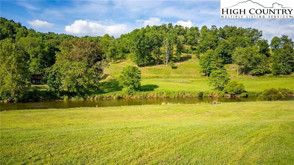 Image number 8 for the current listing