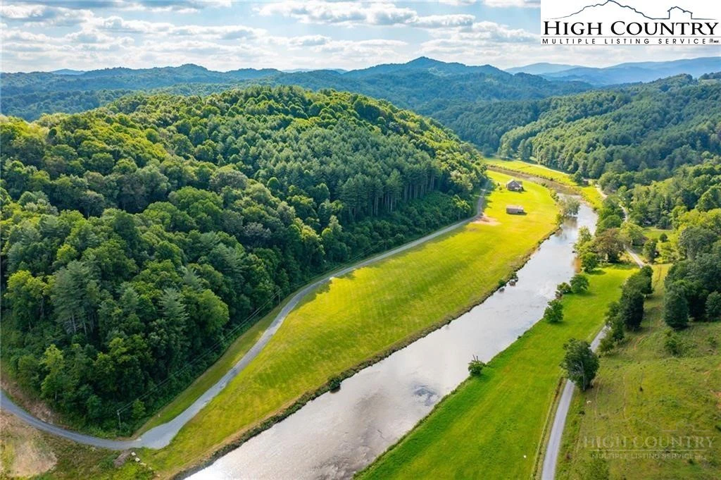 Image number 1 for the current listing