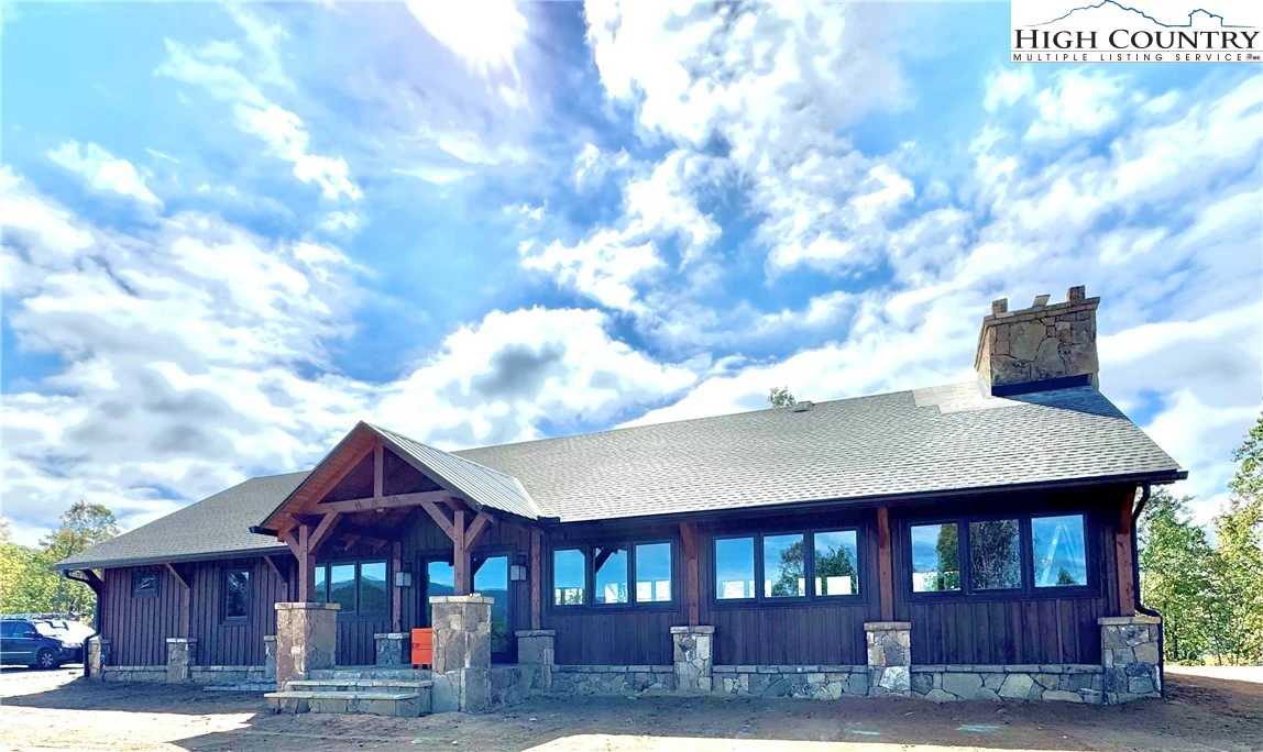 Image number 5 for the current listing