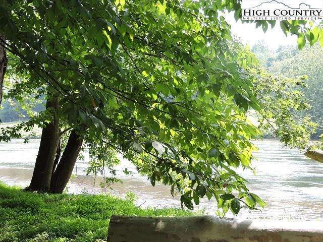 Image number 14 for the current listing