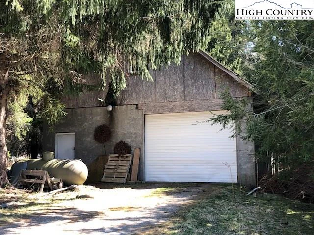 Image number 3 for the current listing