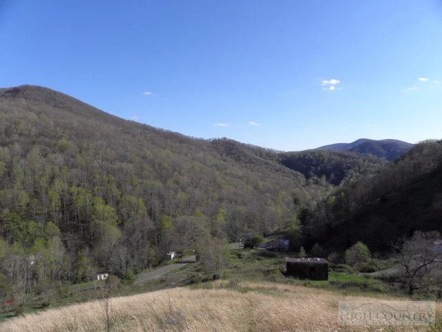 Image number 3 for the current listing