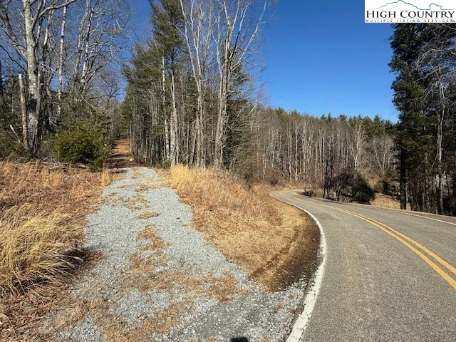 Image number 9 for the current listing