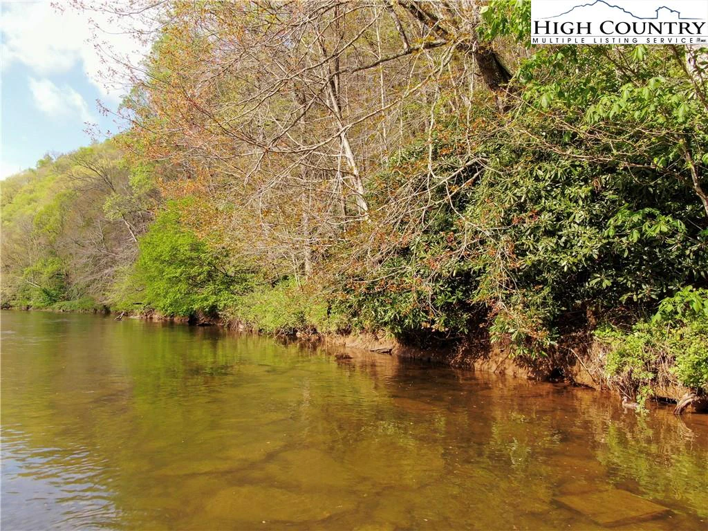 Image number 11 for the current listing
