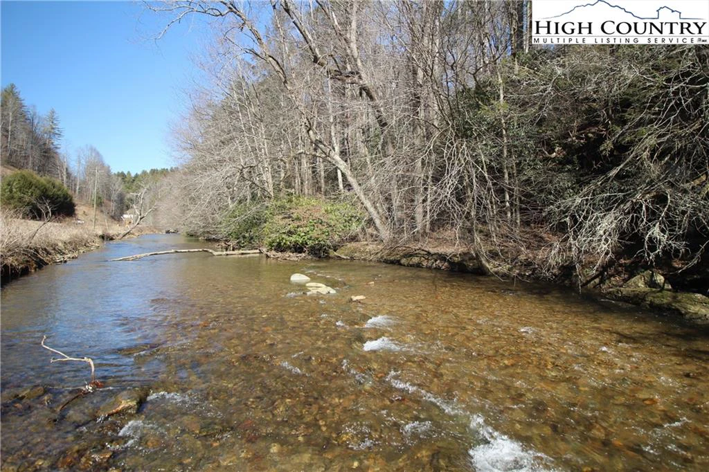 Image number 1 for the current listing