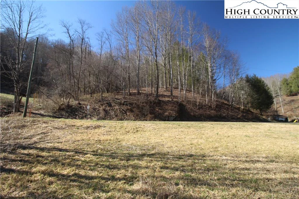 Image number 14 for the current listing