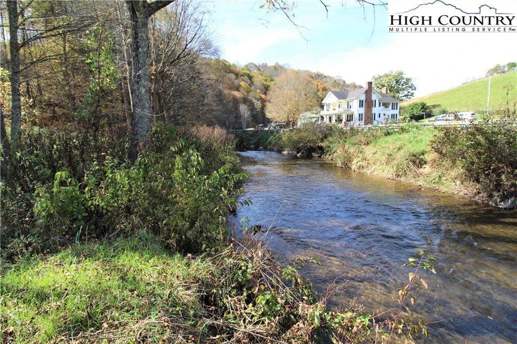 Image number 5 for the current listing