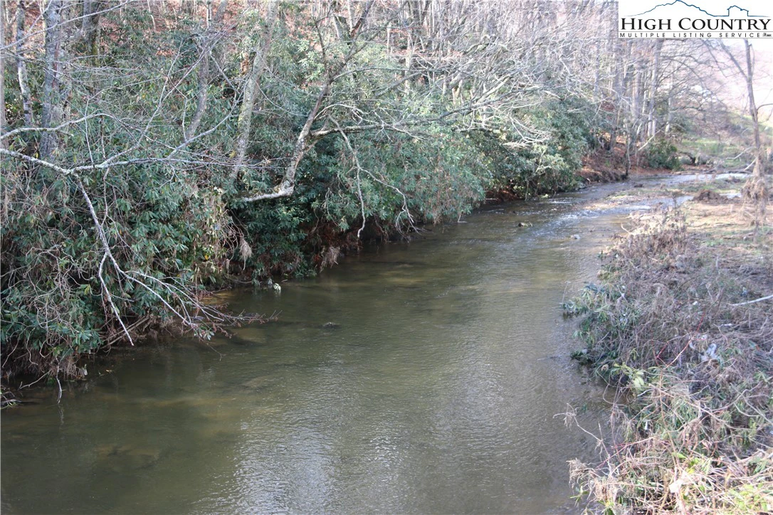 Image number 8 for the current listing