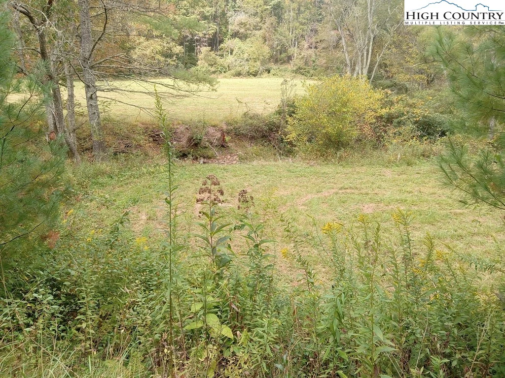 Image number 20 for the current listing
