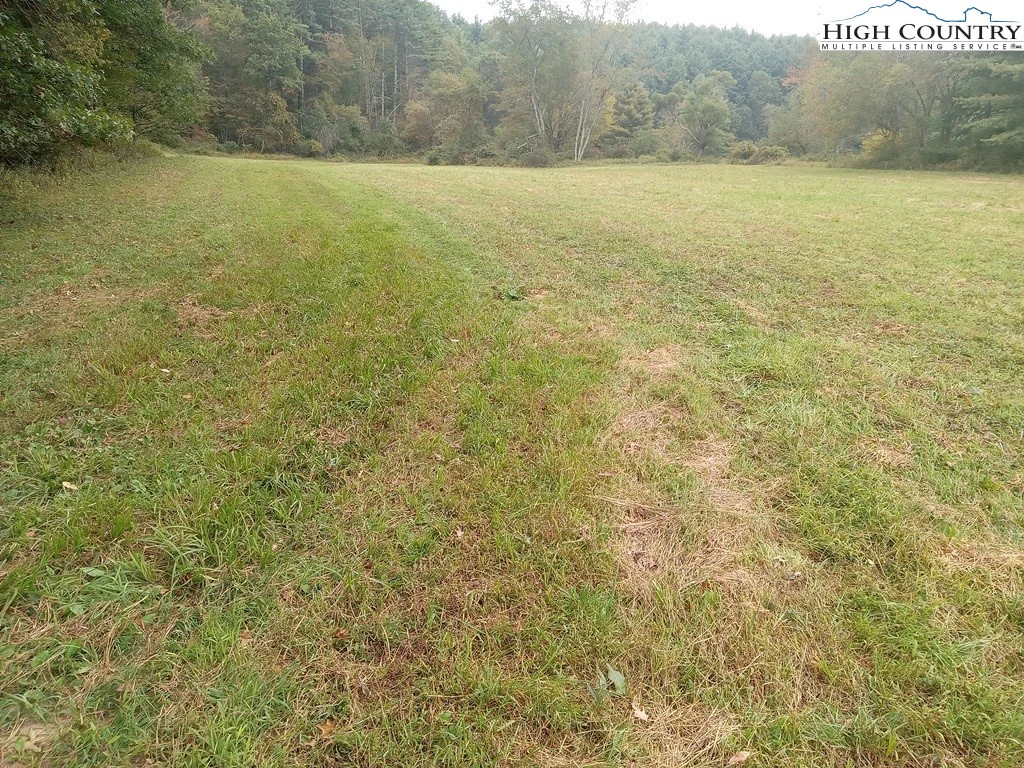 Image number 9 for the current listing