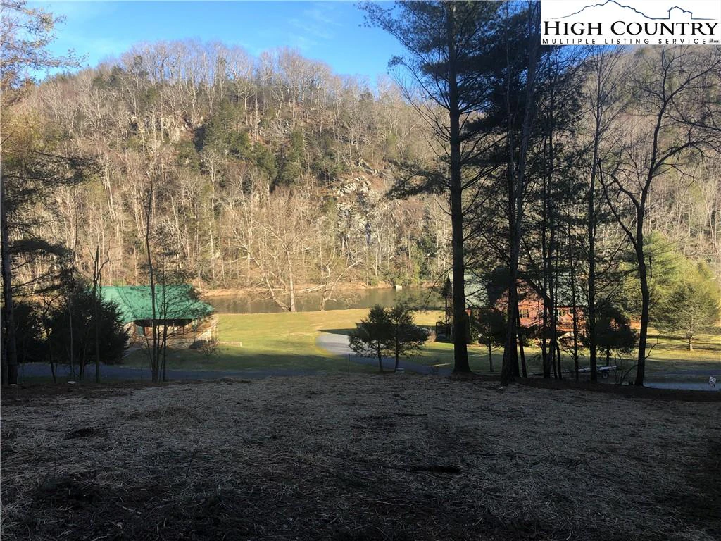 Image number 13 for the current listing