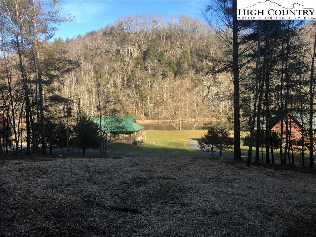 Image number 3 for the current listing