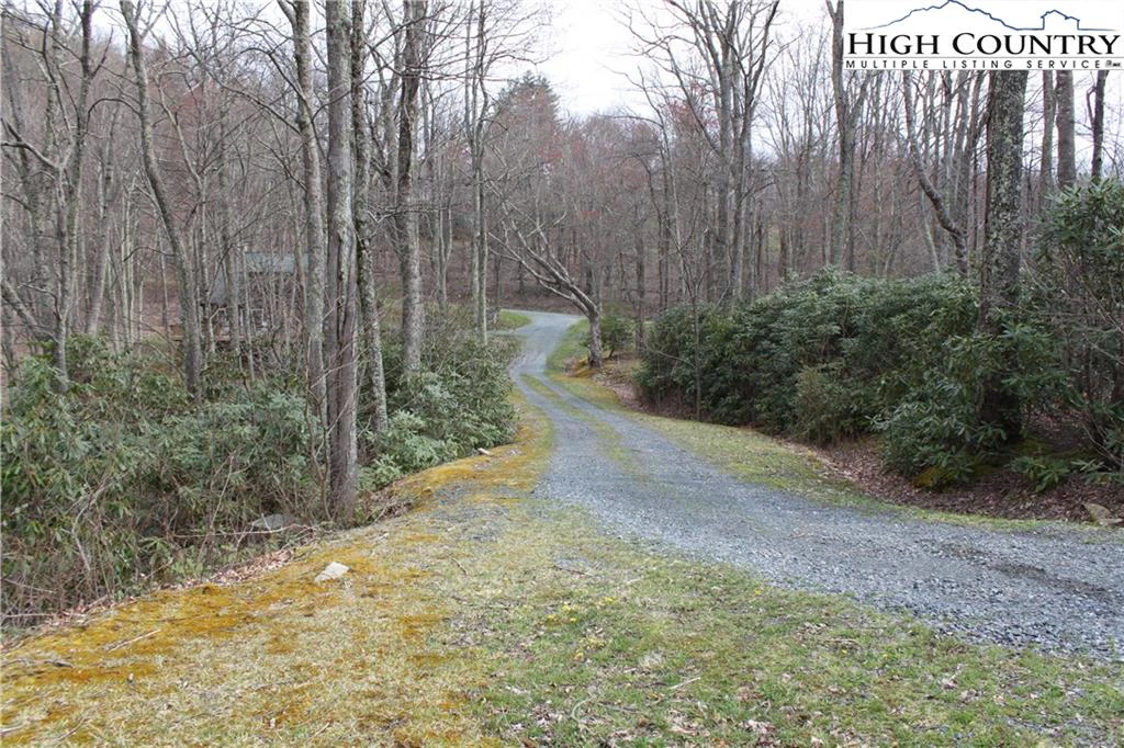 Image number 20 for the current listing