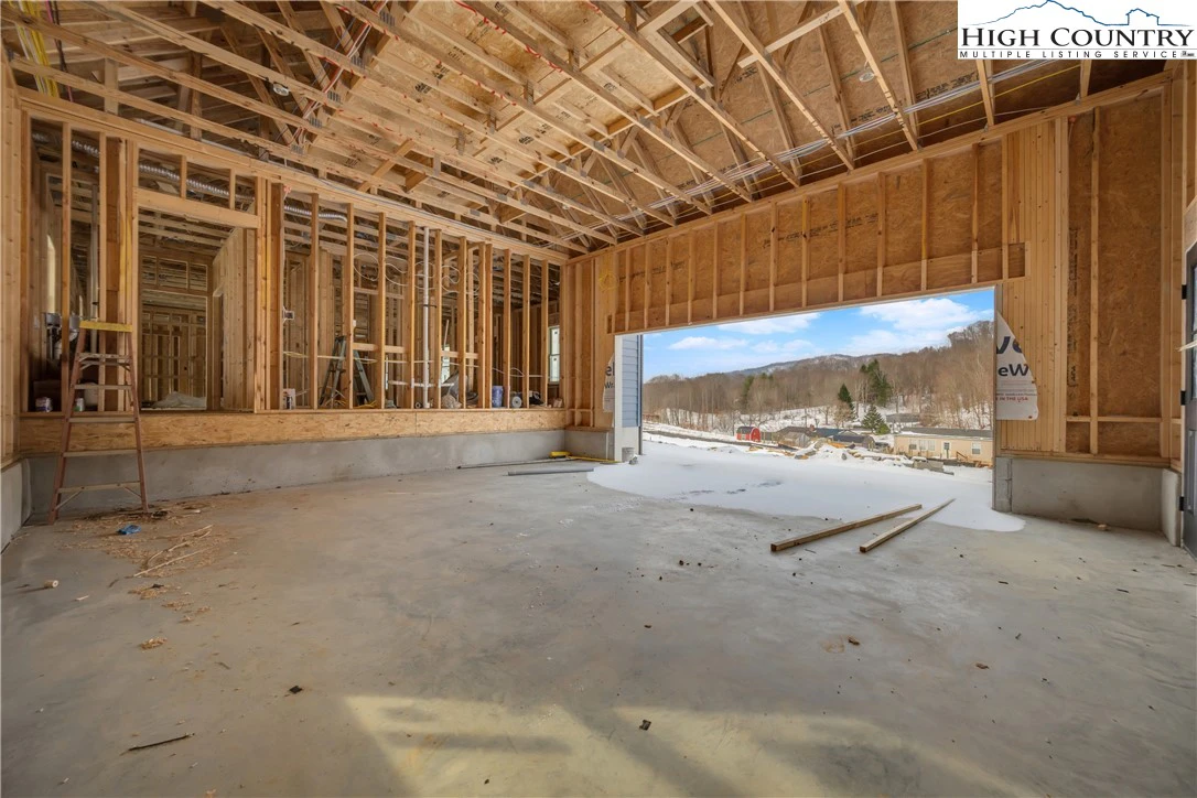Image number 20 for the current listing