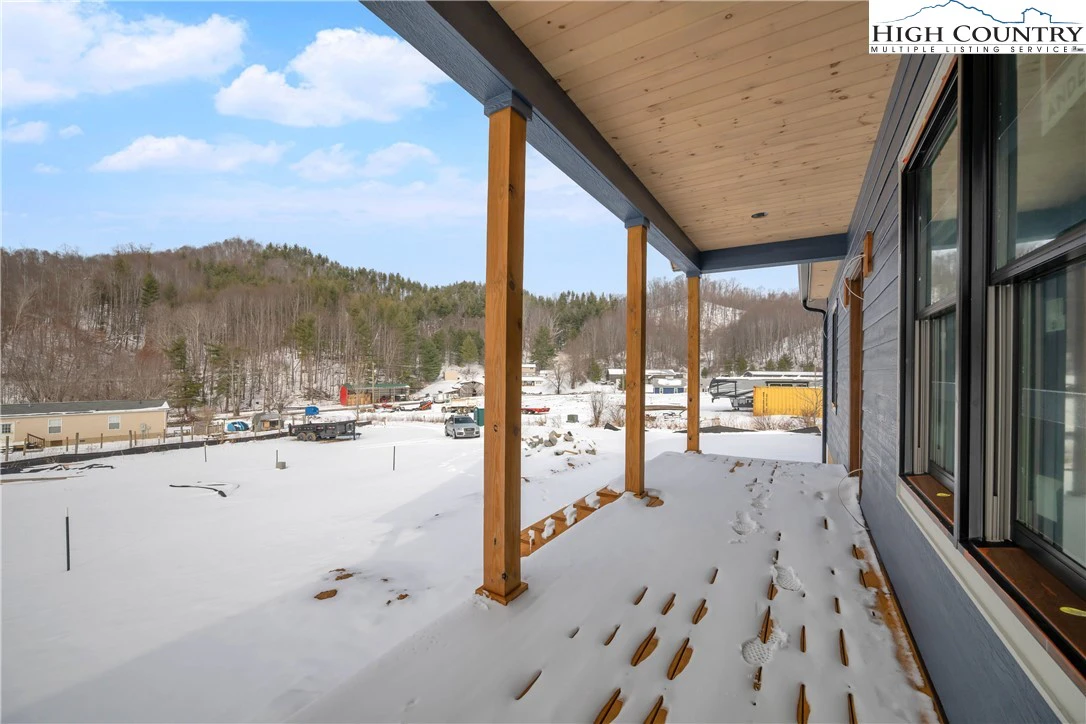 Image number 2 for the current listing