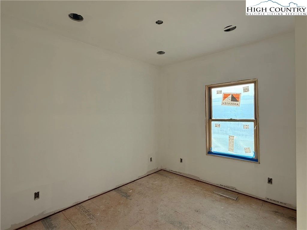 Image number 7 for the current listing