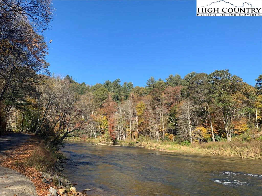 Image number 3 for the current listing