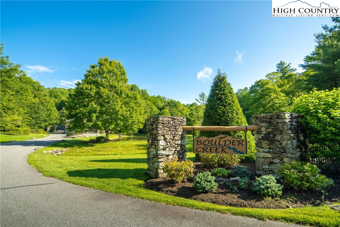 Image number 6 for the current listing