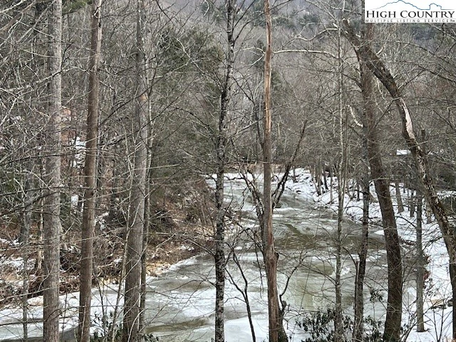 Image number 1 for the current listing