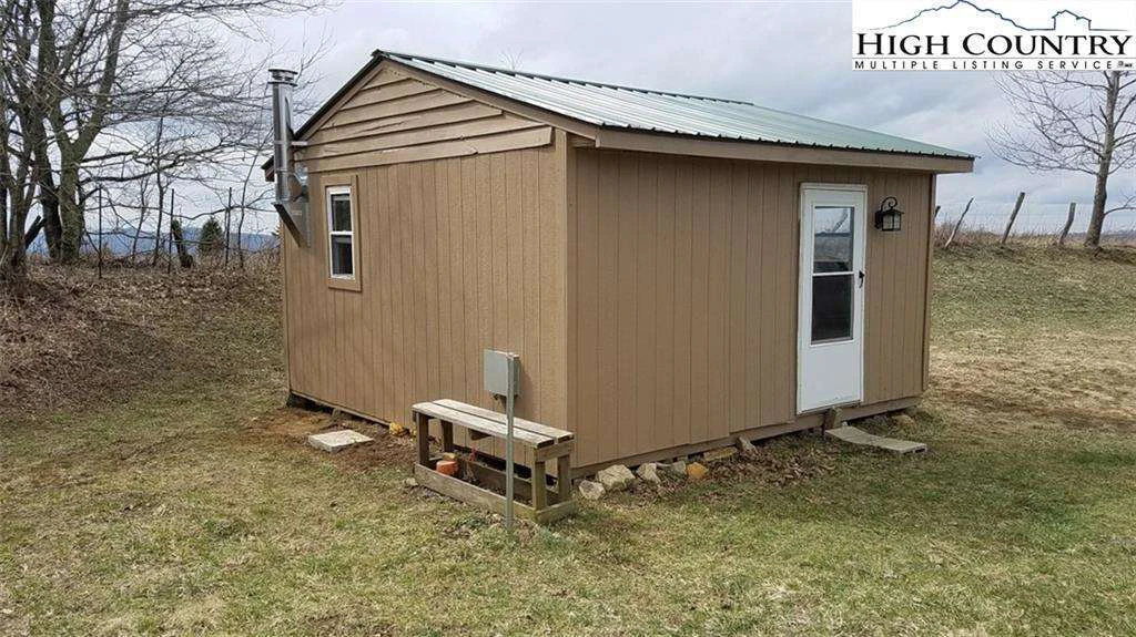 Image number 5 for the current listing