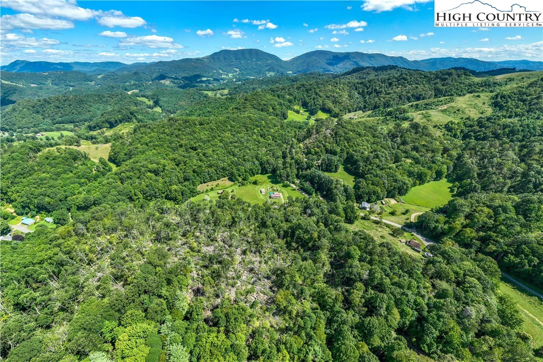 Image number 18 for the current listing