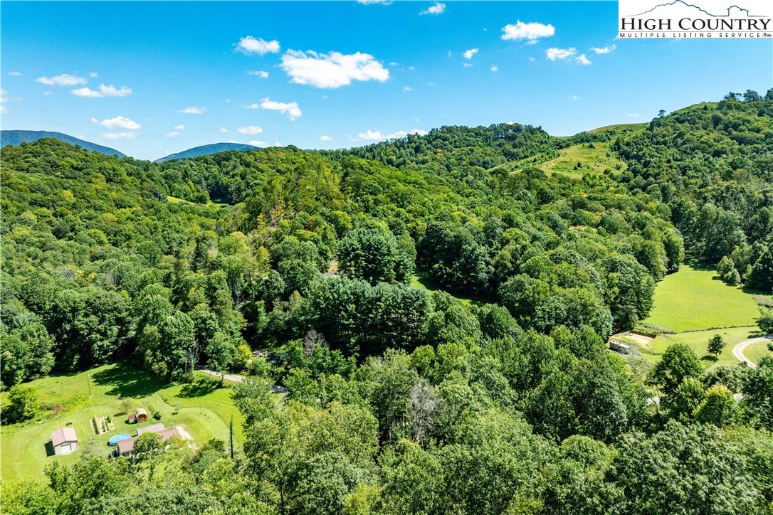 Image number 16 for the current listing