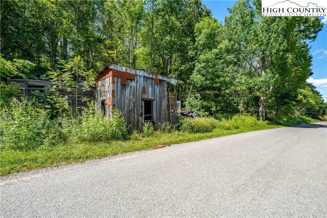 Image number 10 for the current listing