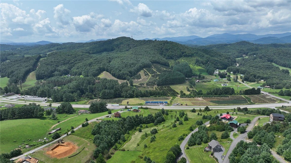 Image number 13 for the current listing