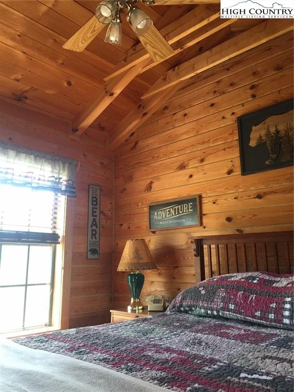 Image number 11 for the current listing