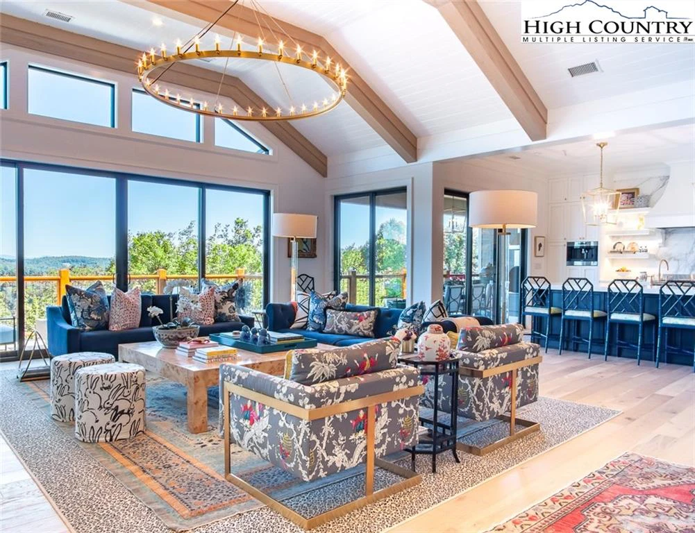 Image number 3 for the current listing