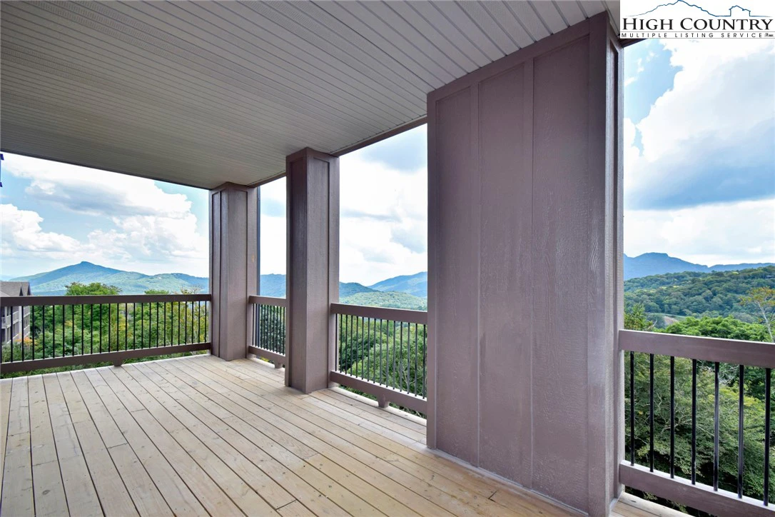 Image number 5 for the current listing