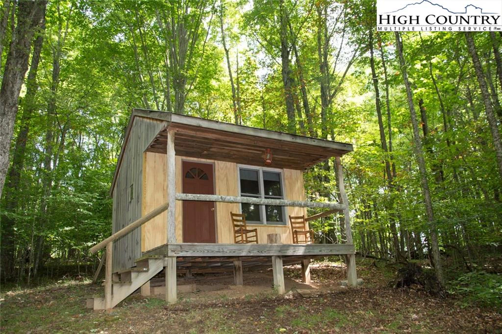 Image number 8 for the current listing