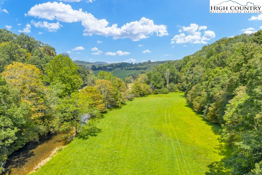 Image number 13 for the current listing