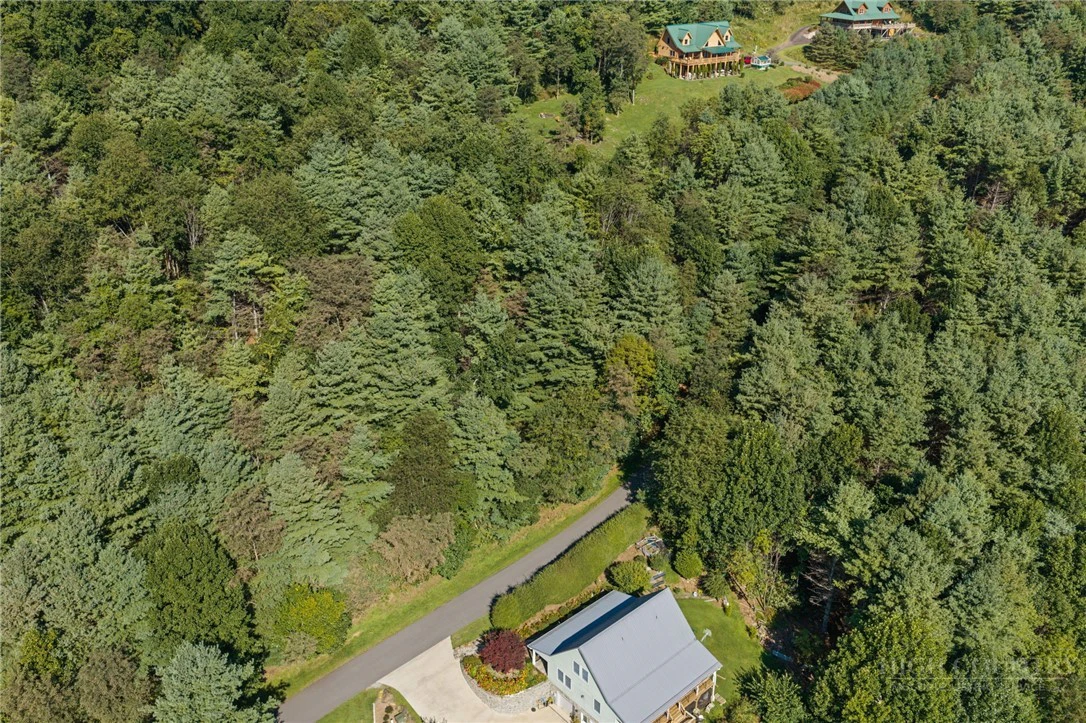Image number 11 for the current listing