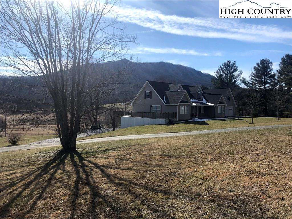 Image number 1 for the current listing