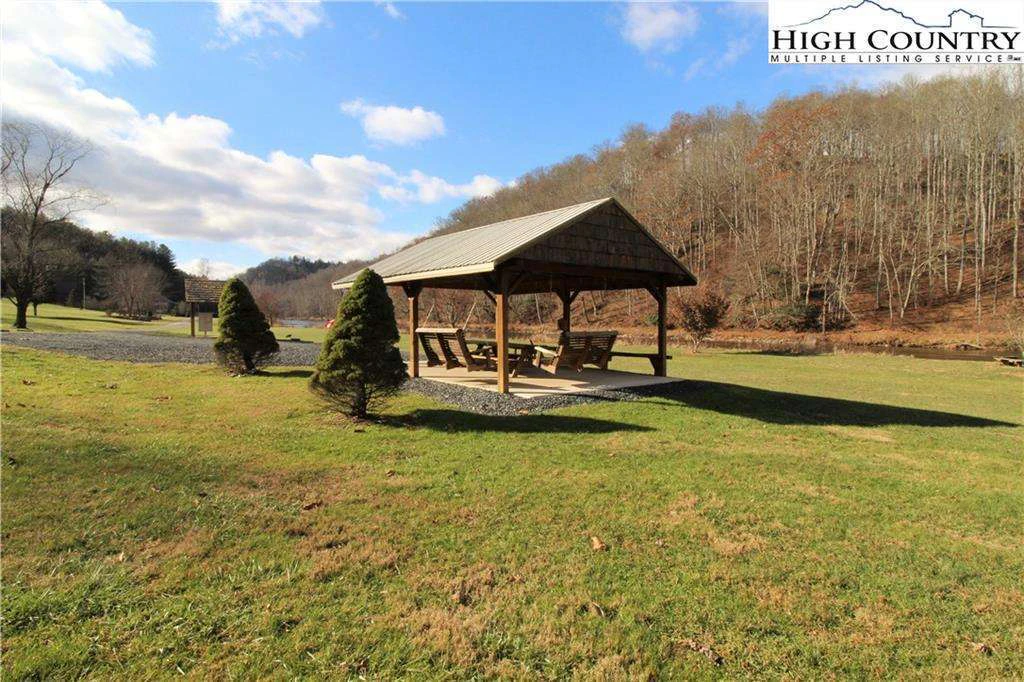 Image number 8 for the current listing