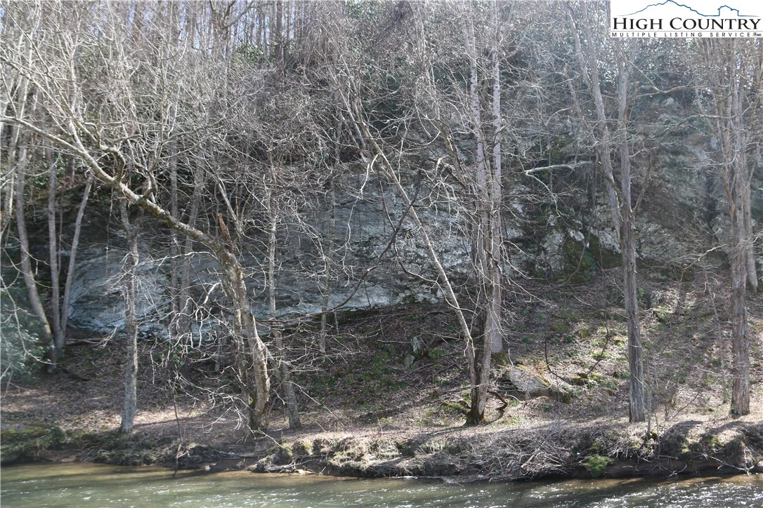Image number 7 for the current listing