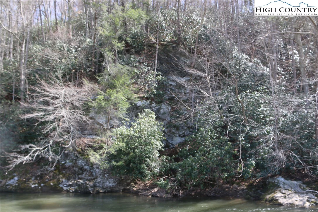 Image number 6 for the current listing