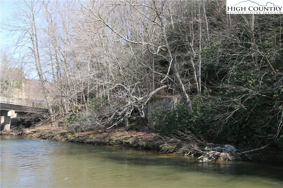 Image number 5 for the current listing