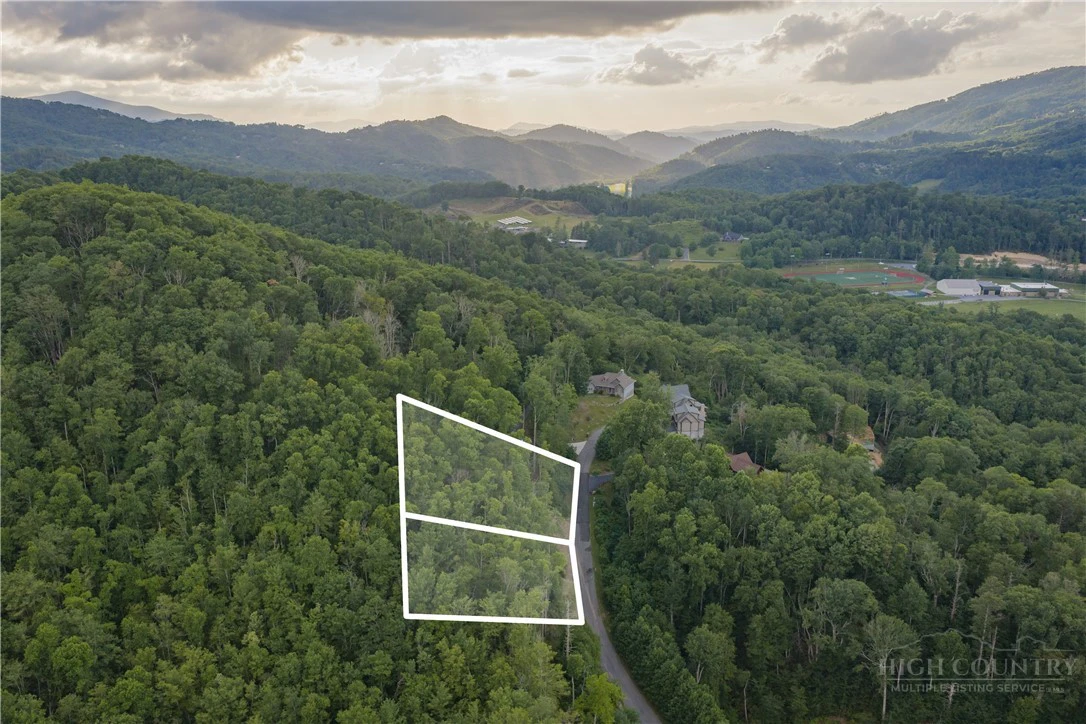 Image number 8 for the current listing