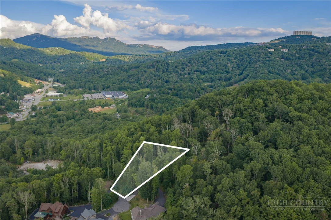 Image number 16 for the current listing