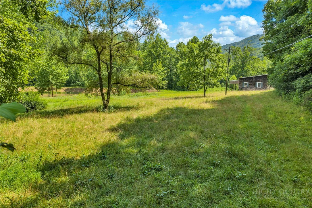 Image number 7 for the current listing