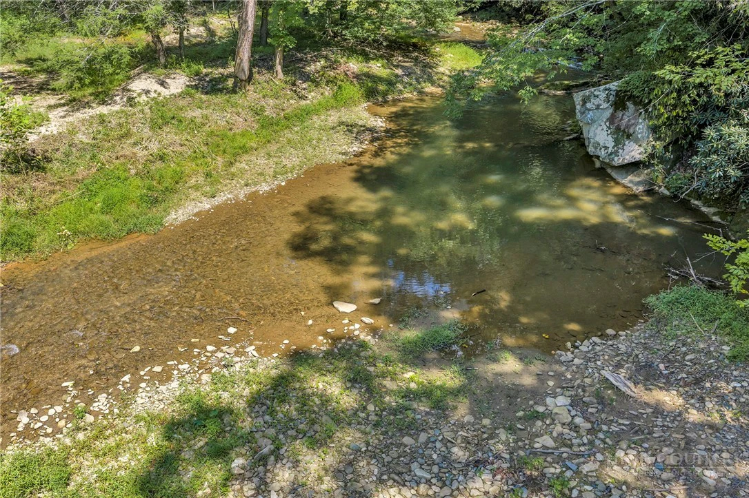 Image number 12 for the current listing