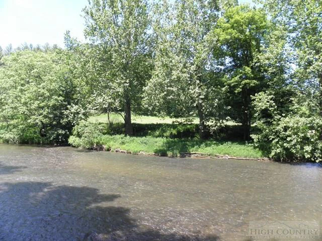 Image number 3 for the current listing
