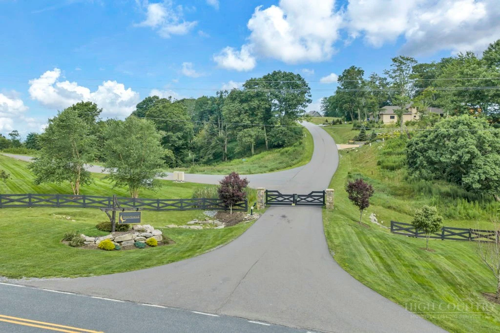 Image number 6 for the current listing