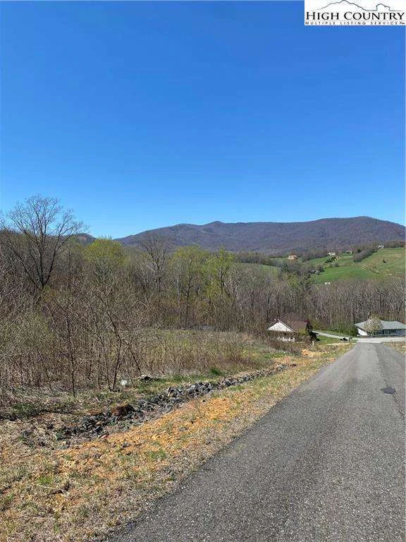 Image number 3 for the current listing