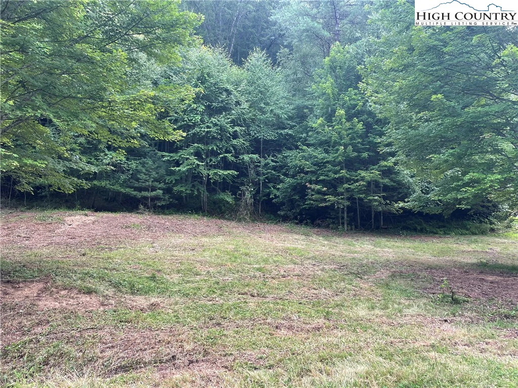 Image number 8 for the current listing